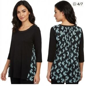 Flowy three-quarter sleeve floral top Women's size large NWT